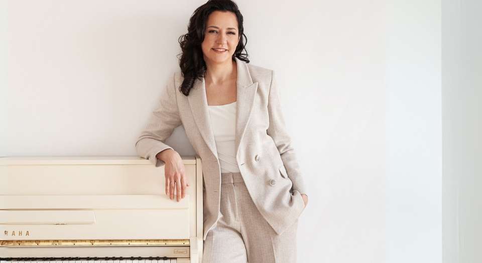 International Interview Concerts: Maya Irgalina
