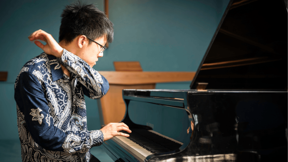 International Interview Concerts: Visions Virtuosic with Julian Chan, piano
